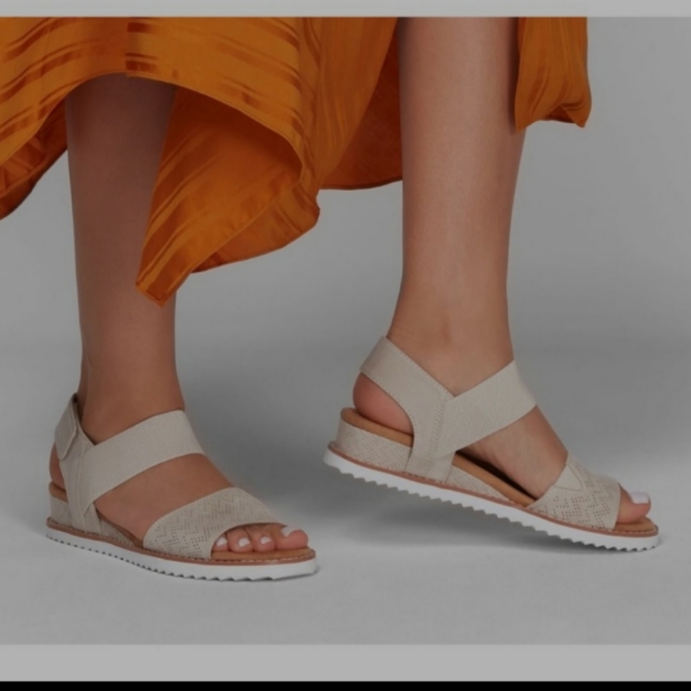 Cali from Skechers ladies sandals